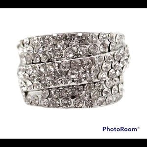 💖 RHINESTONE ENCRUSTED RING 💖